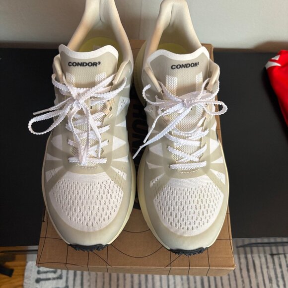 Veja Condor 3 Engineered - Mesh Full White - NEW IN BOX!
